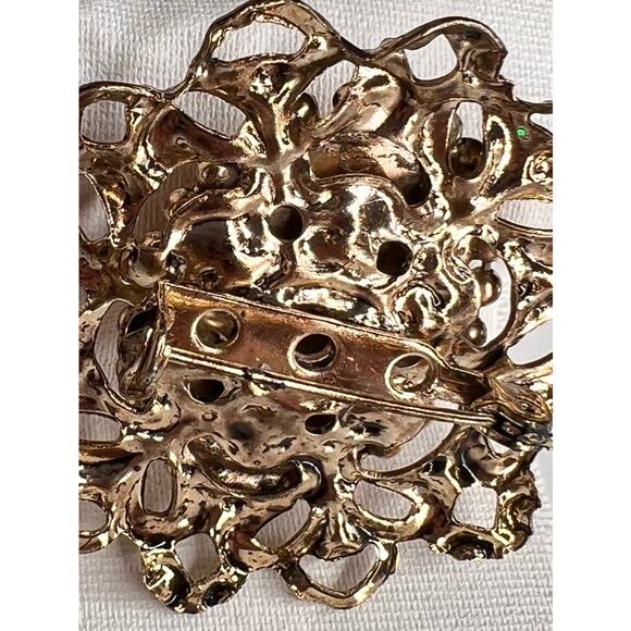 Vintage Cameo Brooch - Picture 3 of 4